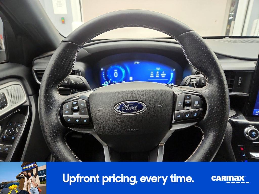 used 2022 Ford Explorer car, priced at $39,998