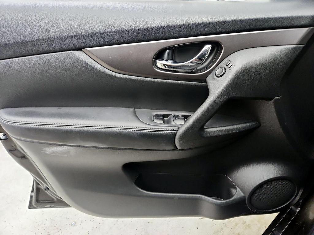 used 2016 Nissan Rogue car, priced at $14,998