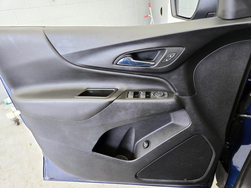 used 2022 Chevrolet Equinox car, priced at $22,998