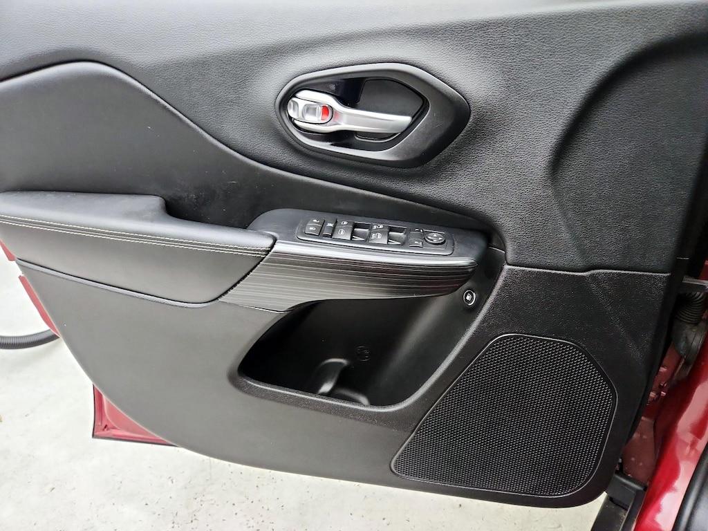 used 2016 Jeep Cherokee car, priced at $14,998