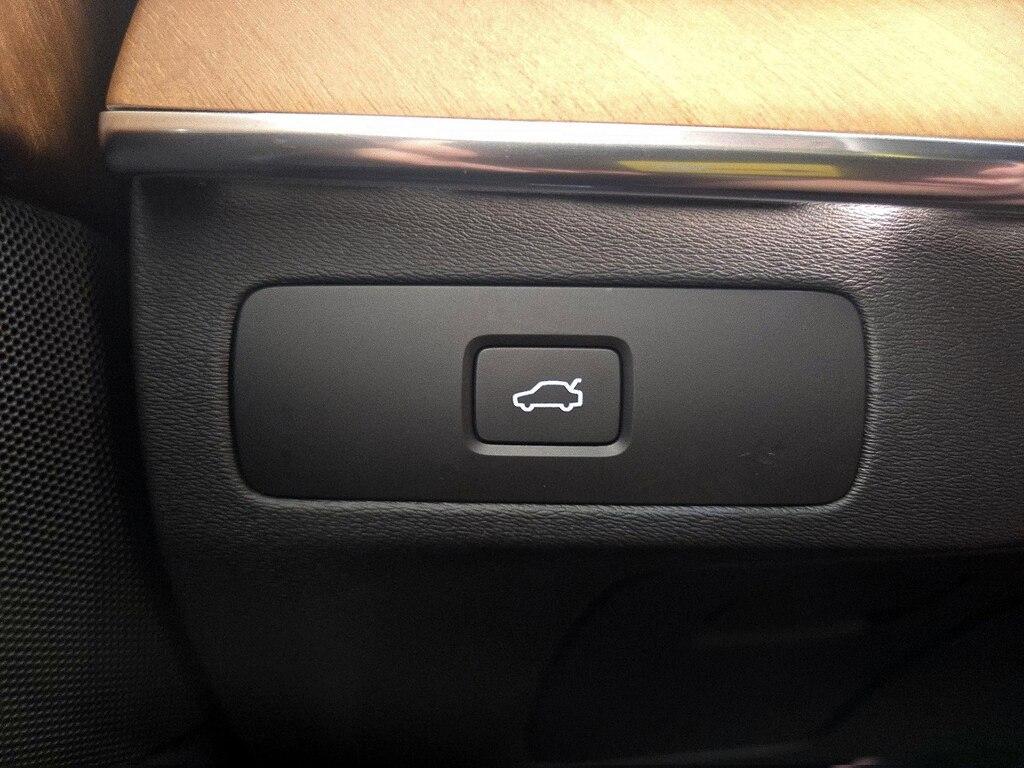 used 2024 Volvo XC90 car, priced at $45,998