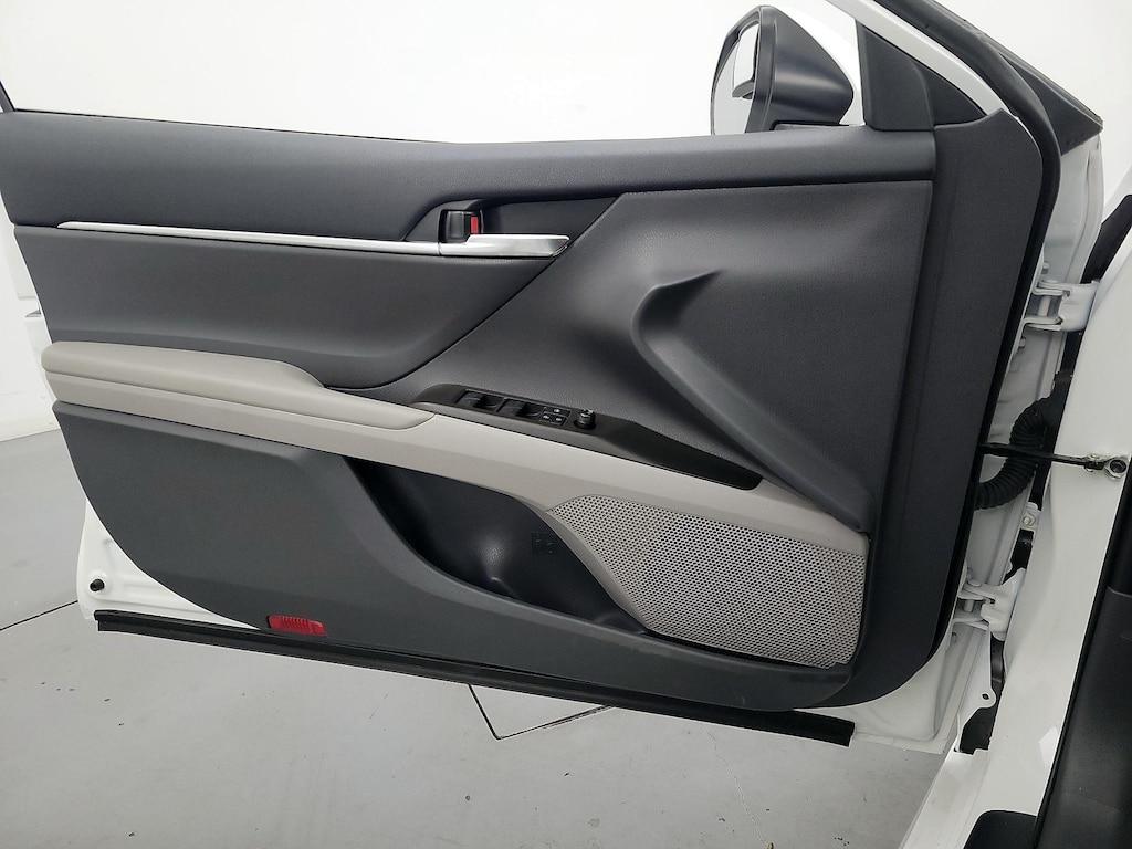 used 2021 Toyota Camry Hybrid car, priced at $27,998