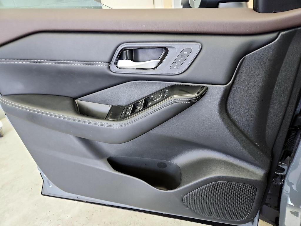 used 2023 Nissan Rogue car, priced at $25,998