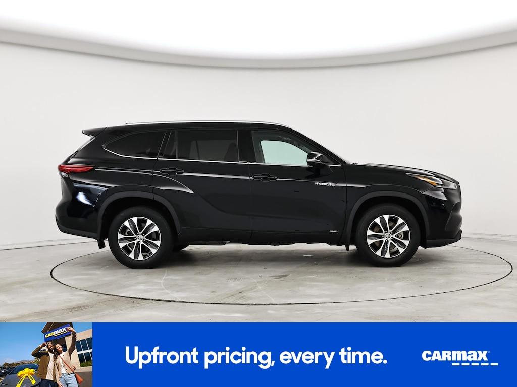 used 2021 Toyota Highlander Hybrid car, priced at $39,998