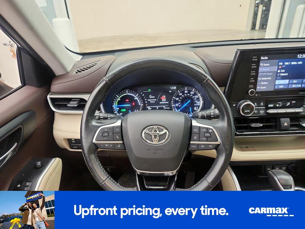 used 2021 Toyota Highlander Hybrid car, priced at $39,998