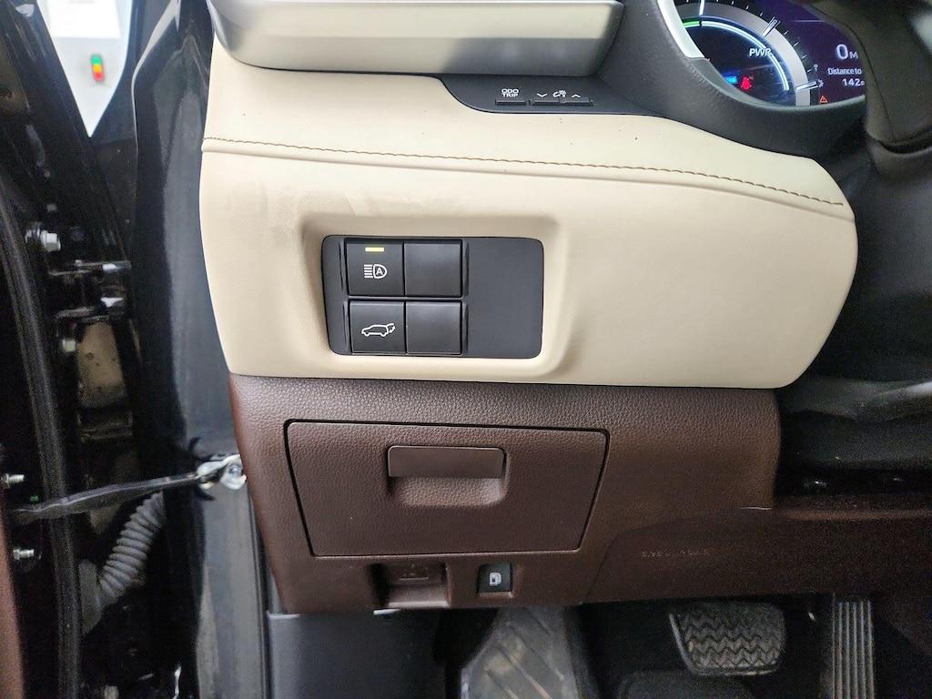 used 2021 Toyota Highlander Hybrid car, priced at $39,998