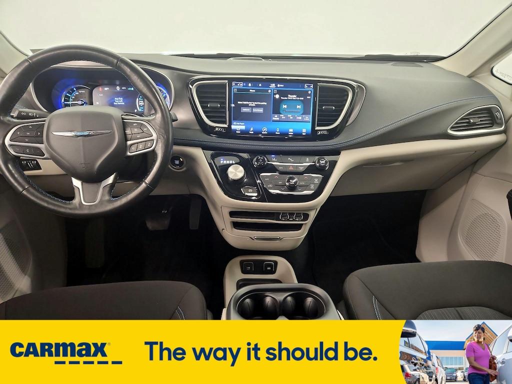 used 2021 Chrysler Pacifica Hybrid car, priced at $28,998