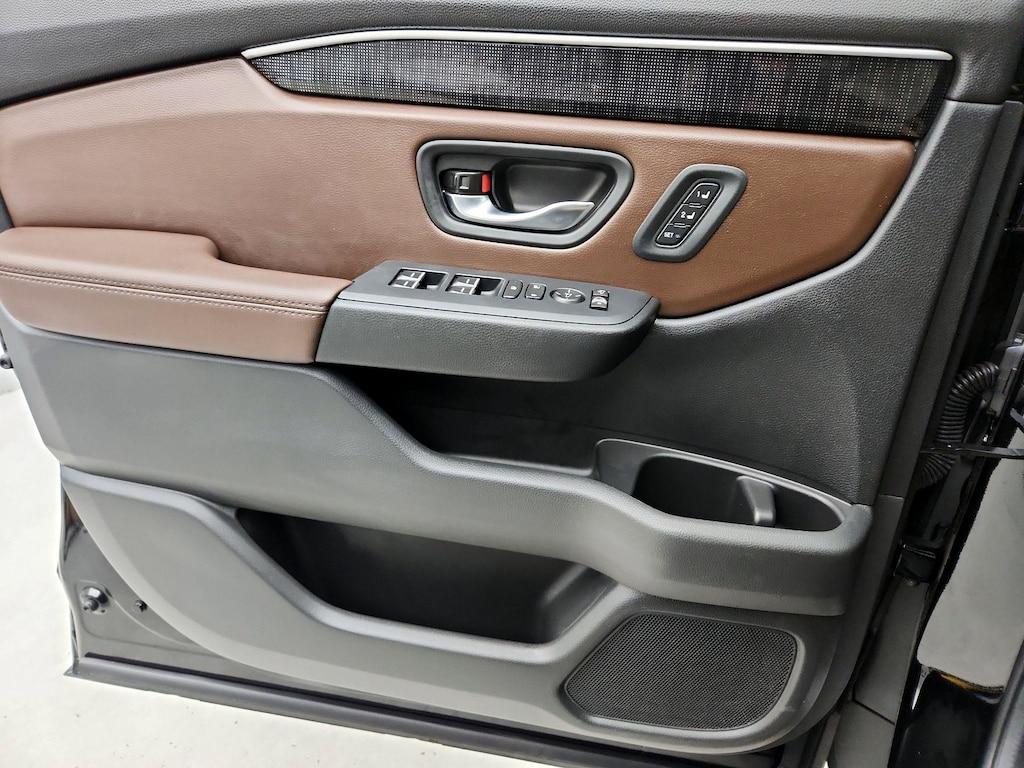 used 2023 Honda Pilot car, priced at $46,998