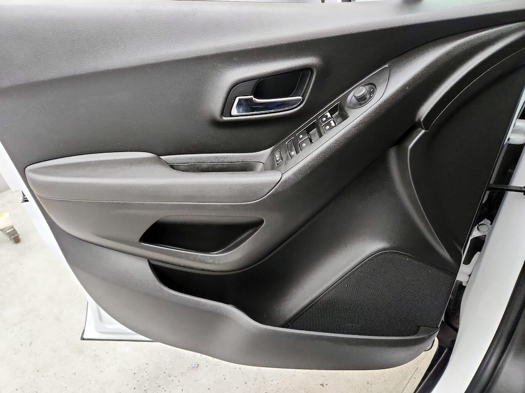 used 2020 Chevrolet Trax car, priced at $15,998