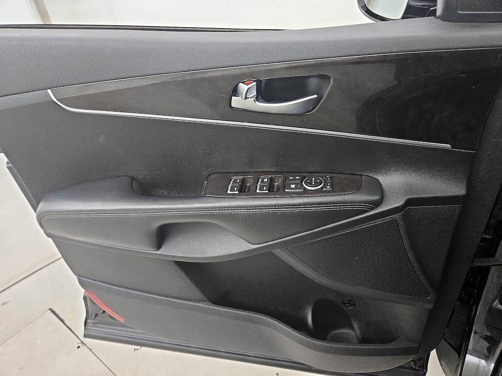 used 2018 Kia Sorento car, priced at $14,998