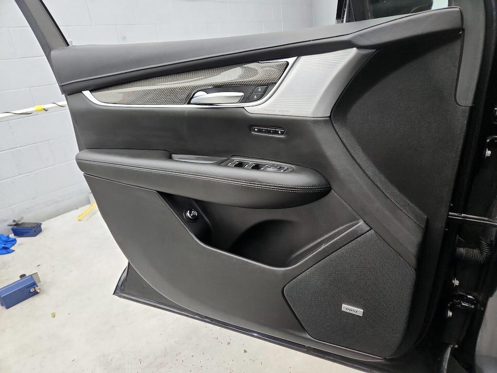 used 2020 Cadillac XT5 car, priced at $29,998