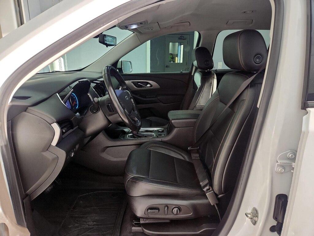 used 2021 Chevrolet Traverse car, priced at $28,998