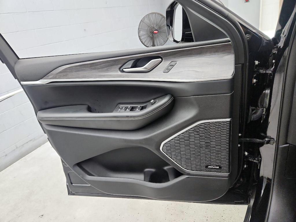 used 2023 Jeep Grand Cherokee car, priced at $33,998