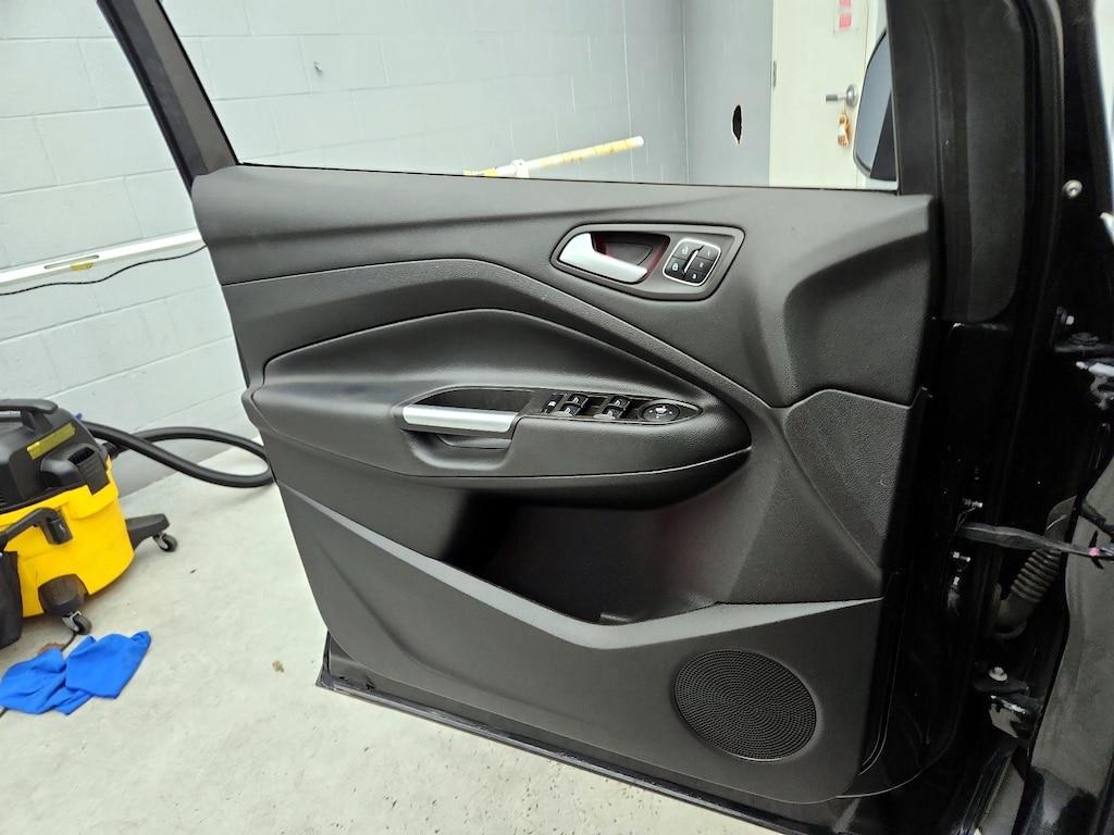 used 2014 Ford Escape car, priced at $12,998