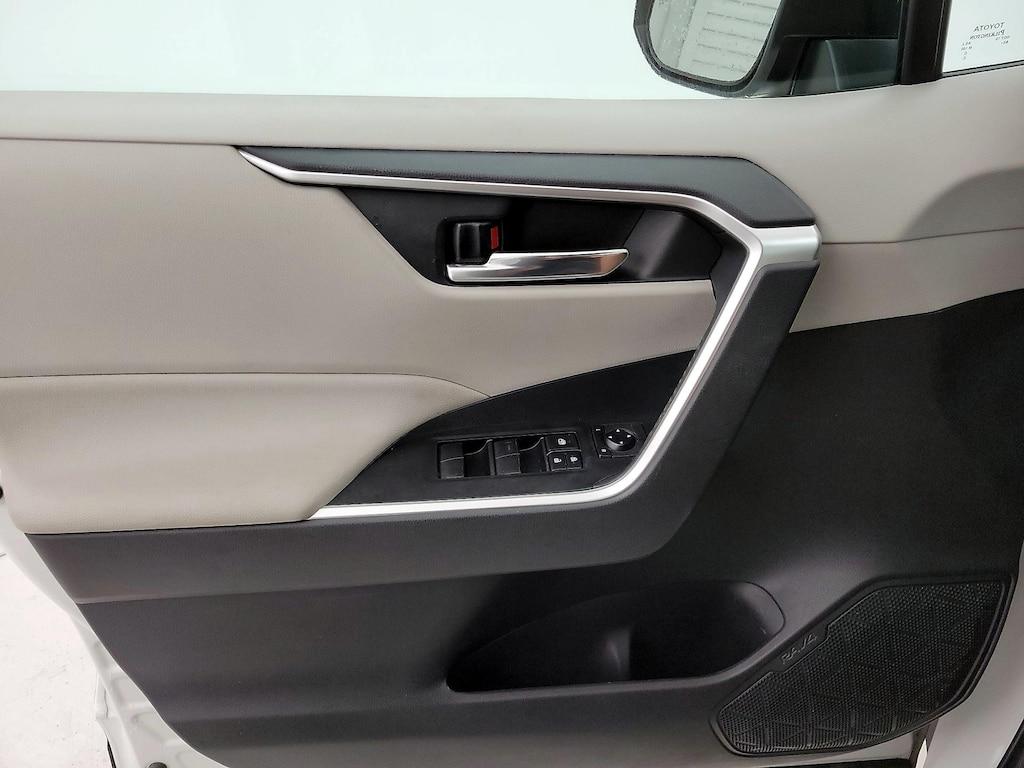 used 2020 Toyota RAV4 car, priced at $29,998