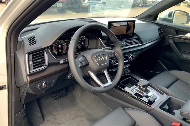 new 2025 Audi Q5 car, priced at $59,625