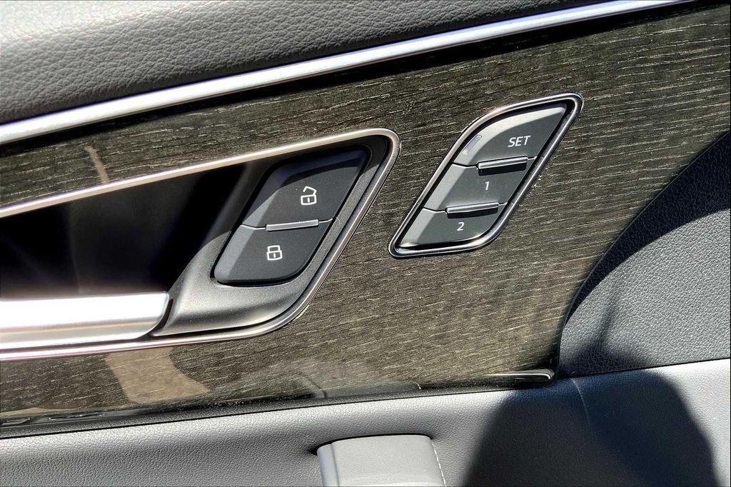 new 2025 Audi Q8 car, priced at $88,340