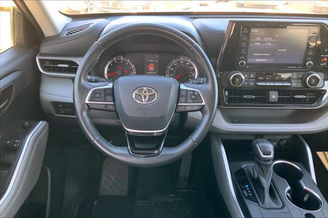 used 2021 Toyota Highlander car, priced at $30,451