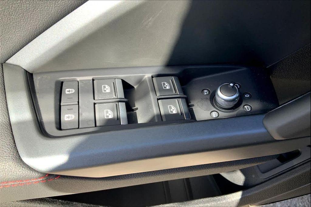 new 2025 Audi Q3 car