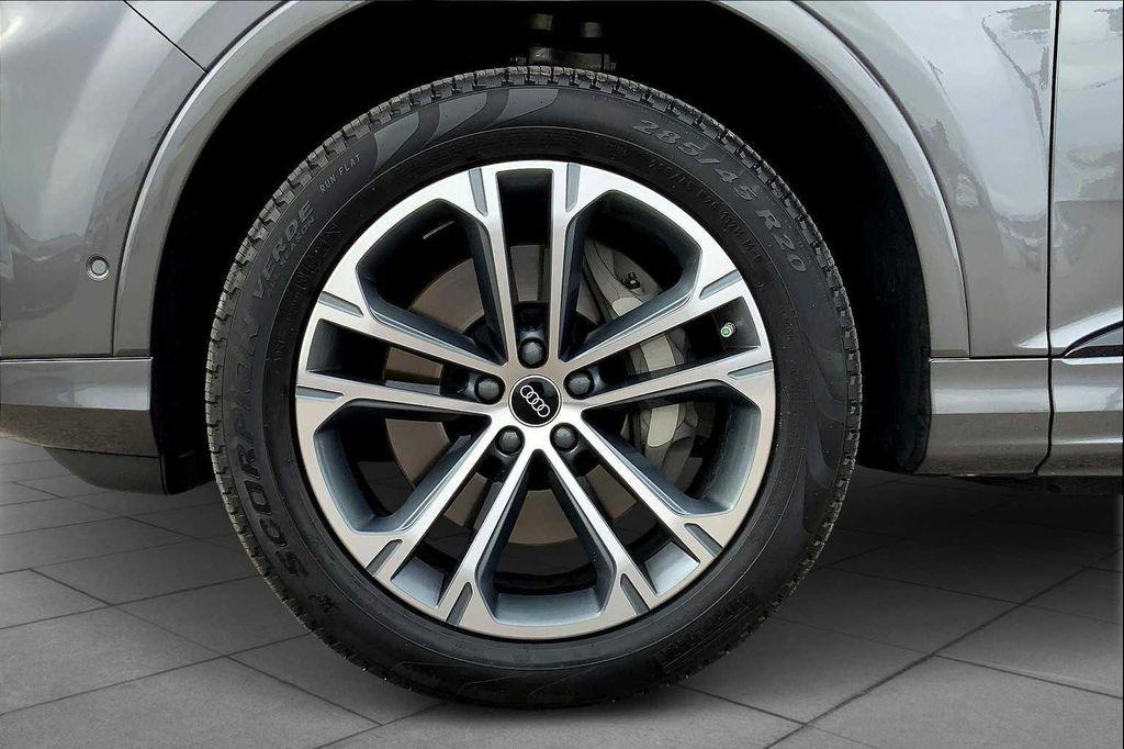 used 2025 Audi Q7 car, priced at $53,150