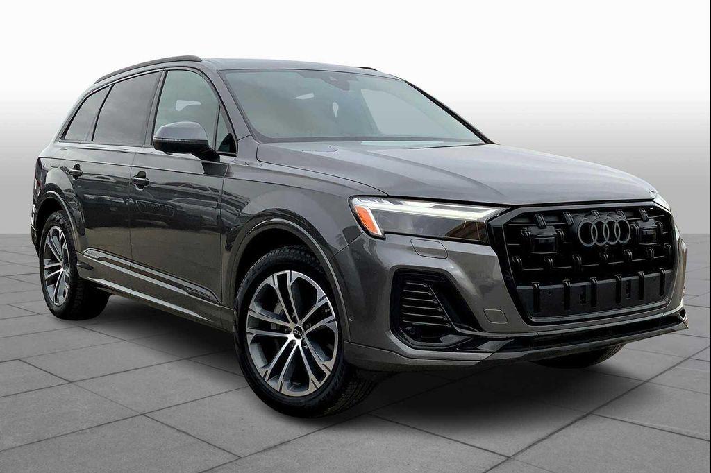 used 2025 Audi Q7 car, priced at $53,150