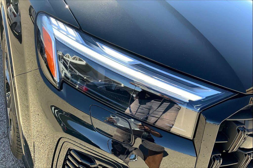 new 2026 Audi Q7 car, priced at $74,490