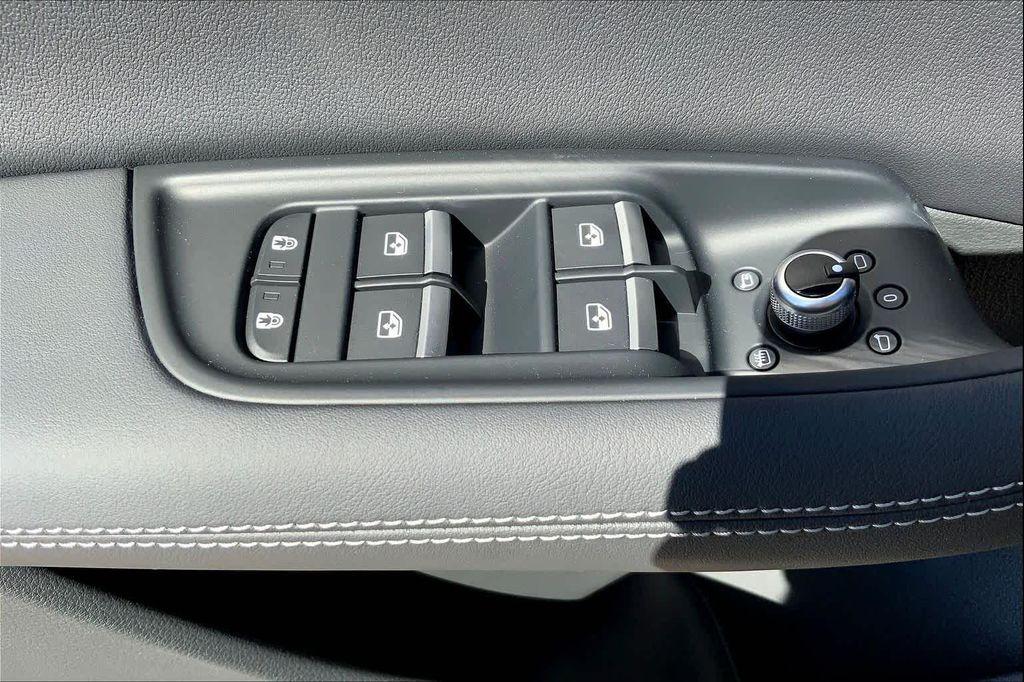 new 2026 Audi Q7 car, priced at $74,490