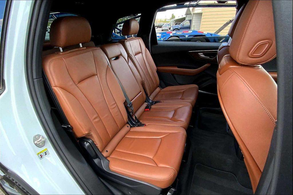 used 2025 Audi Q7 car, priced at $52,190
