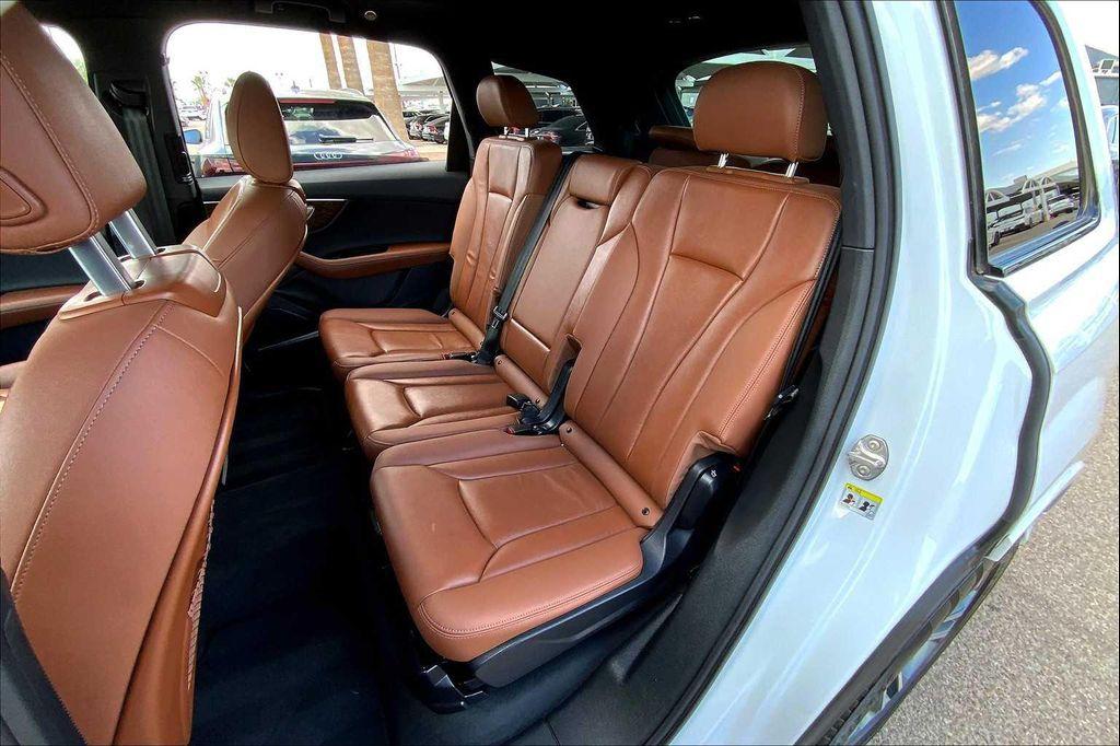 used 2025 Audi Q7 car, priced at $52,190