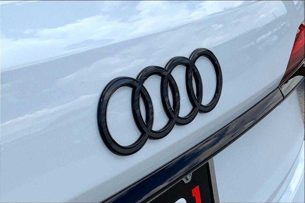 used 2025 Audi Q7 car, priced at $52,190