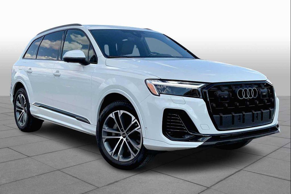 used 2025 Audi Q7 car, priced at $52,190