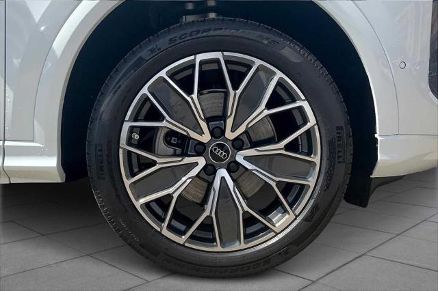 new 2025 Audi Q5 car, priced at $61,300
