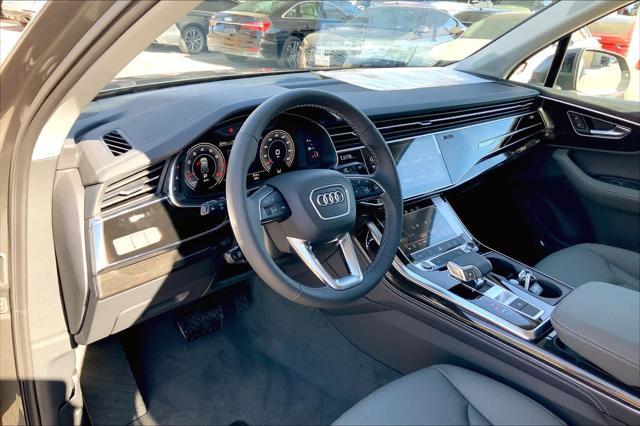 new 2025 Audi Q7 car, priced at $75,705