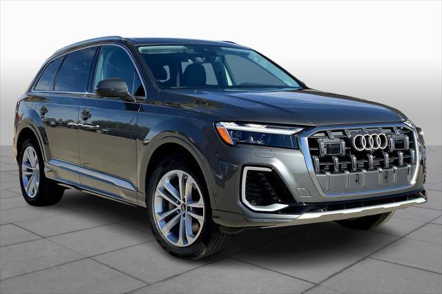 new 2025 Audi Q7 car, priced at $75,705