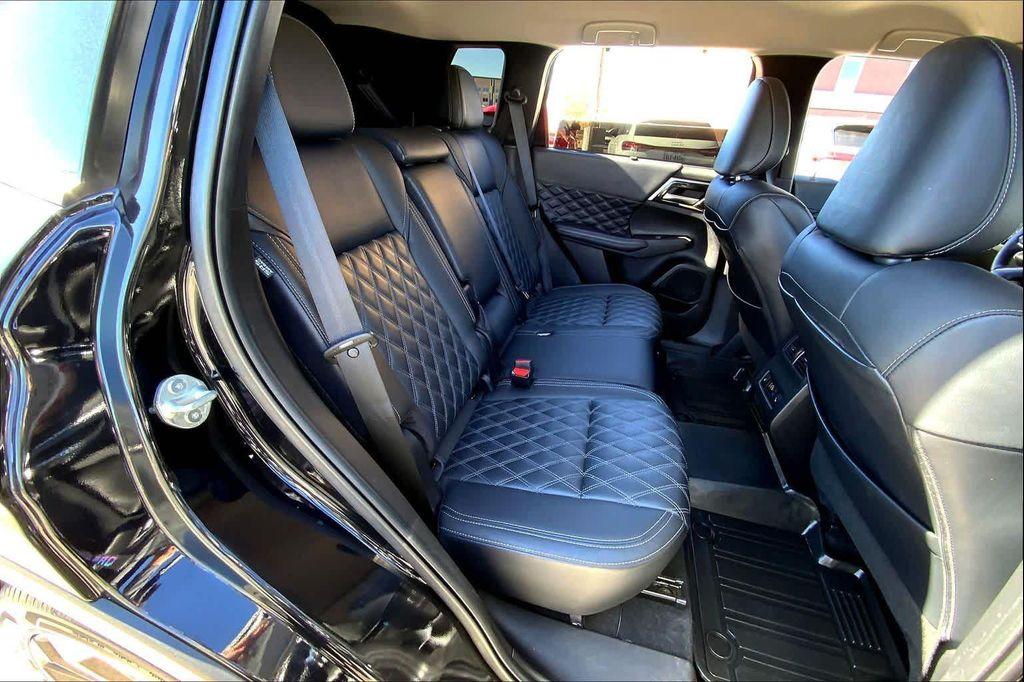 used 2024 Mitsubishi Outlander car, priced at $27,219