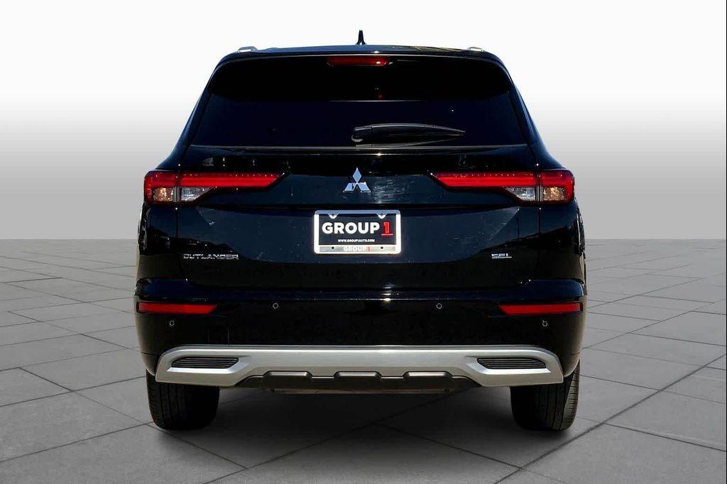 used 2024 Mitsubishi Outlander car, priced at $27,219