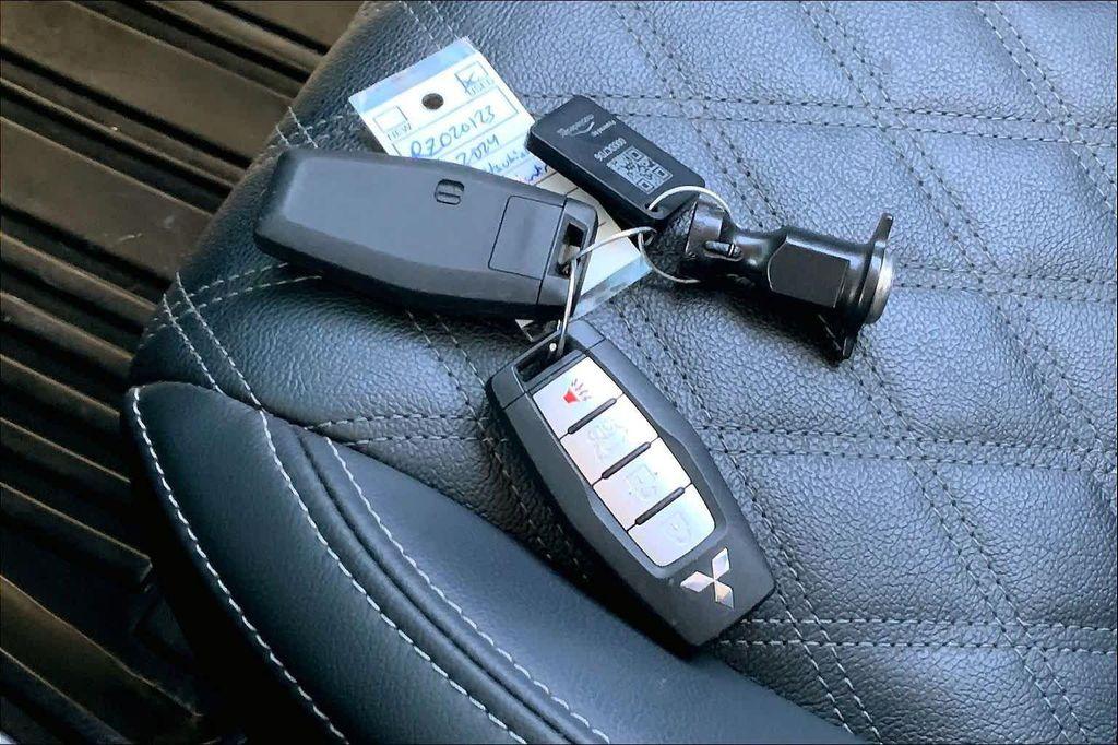 used 2024 Mitsubishi Outlander car, priced at $27,219