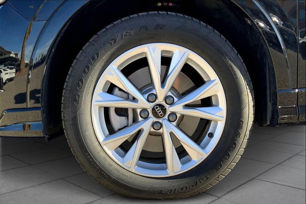 used 2025 Audi Q3 car, priced at $31,455