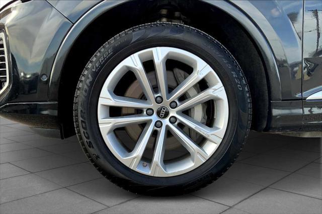 used 2025 Audi Q7 car, priced at $59,905