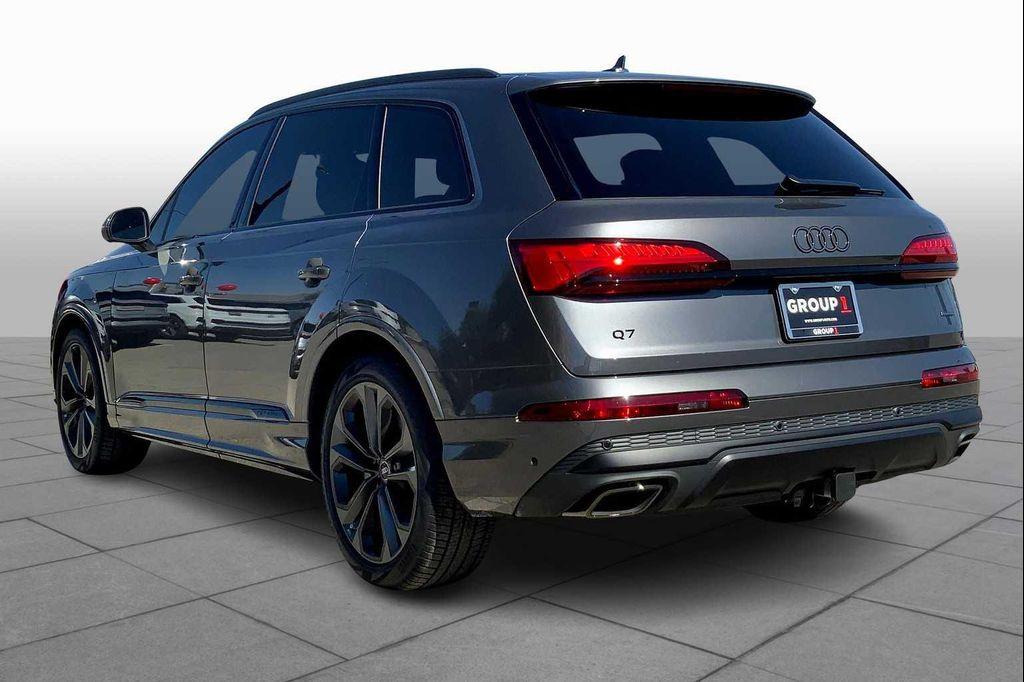 new 2026 Audi Q7 car, priced at $78,295