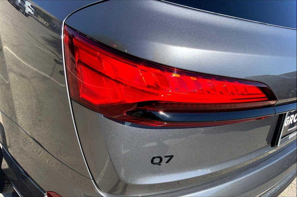 new 2026 Audi Q7 car, priced at $78,295