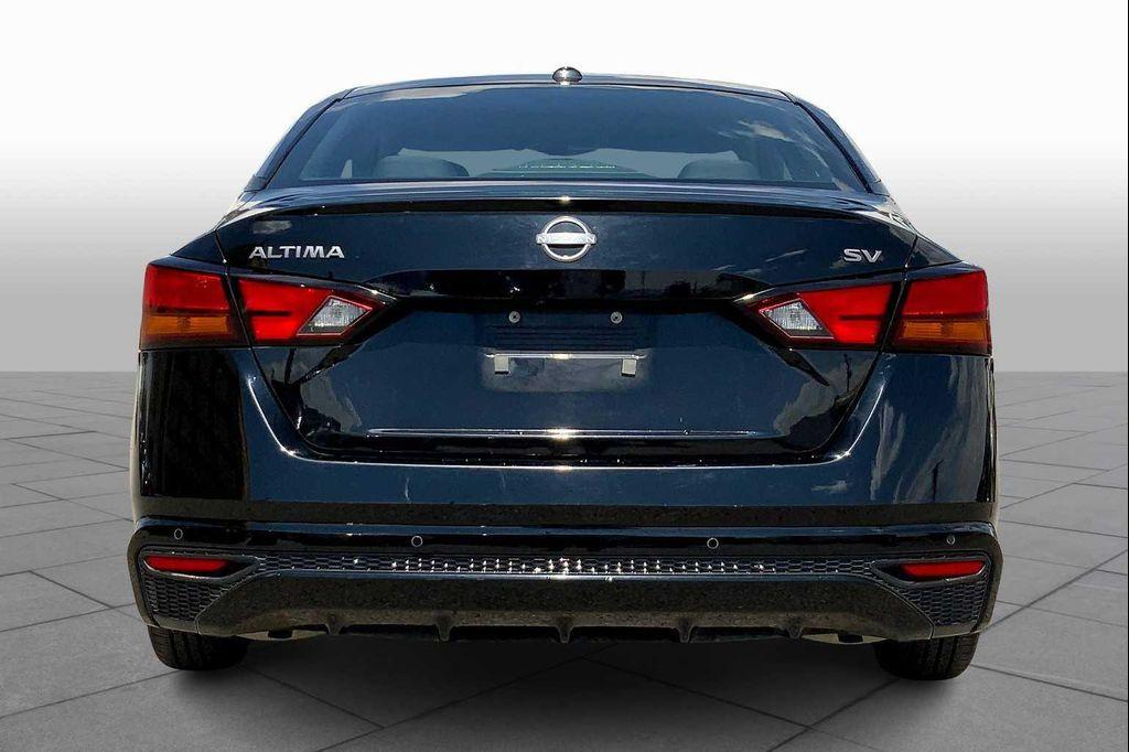 used 2023 Nissan Altima car, priced at $21,205