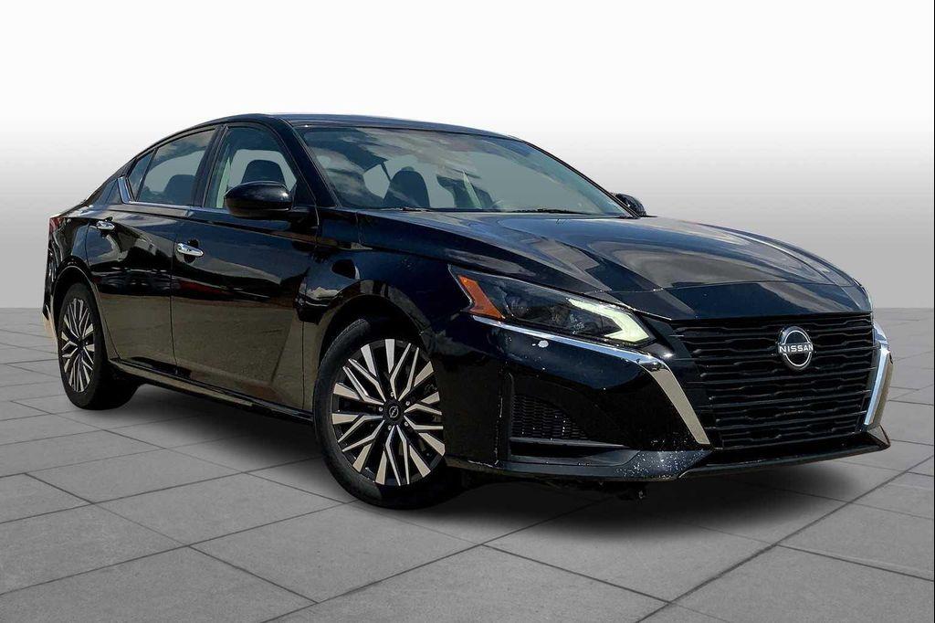 used 2023 Nissan Altima car, priced at $21,205