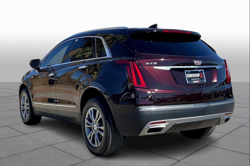 used 2021 Cadillac XT5 car, priced at $28,920