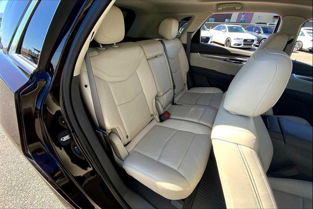 used 2021 Cadillac XT5 car, priced at $28,920