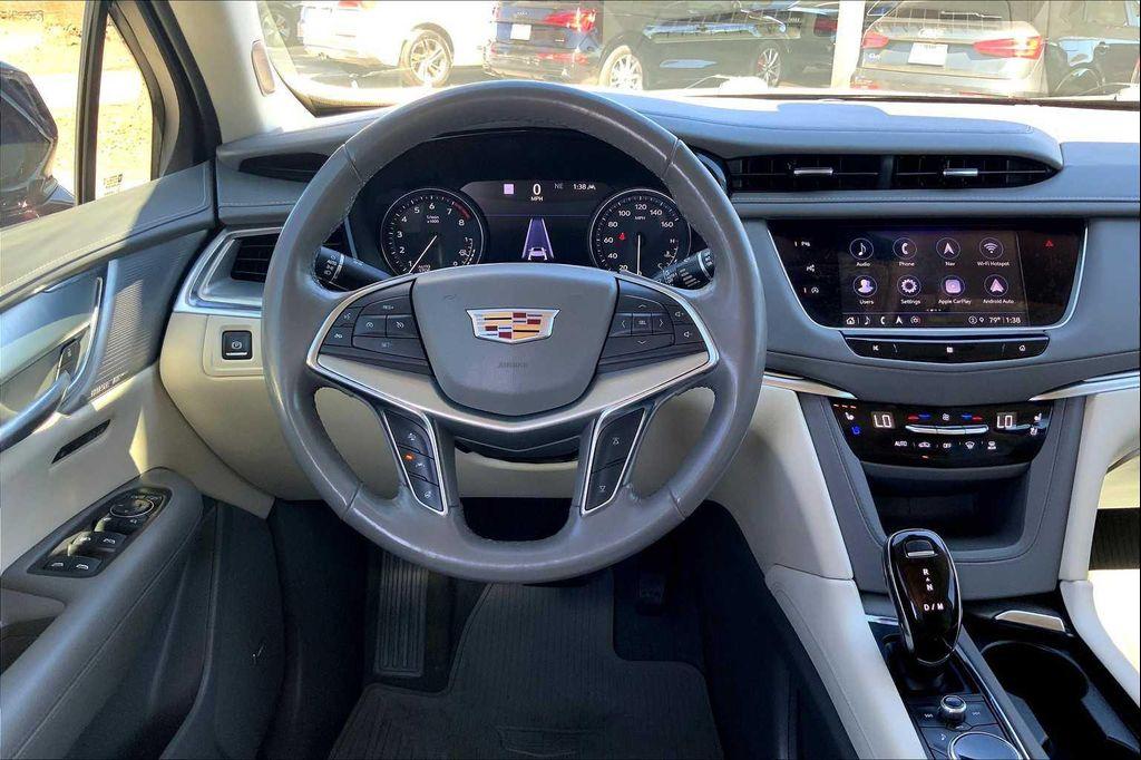used 2021 Cadillac XT5 car, priced at $28,920