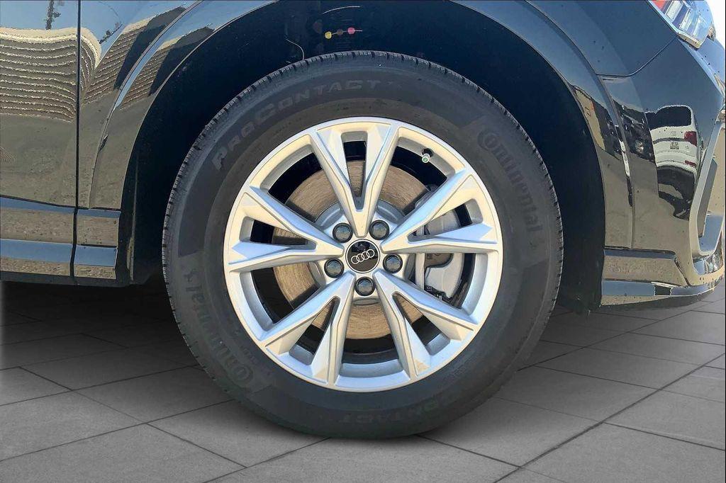 new 2025 Audi Q3 car, priced at $44,774