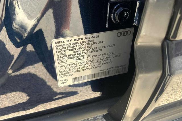 new 2025 Audi Q7 car, priced at $78,860