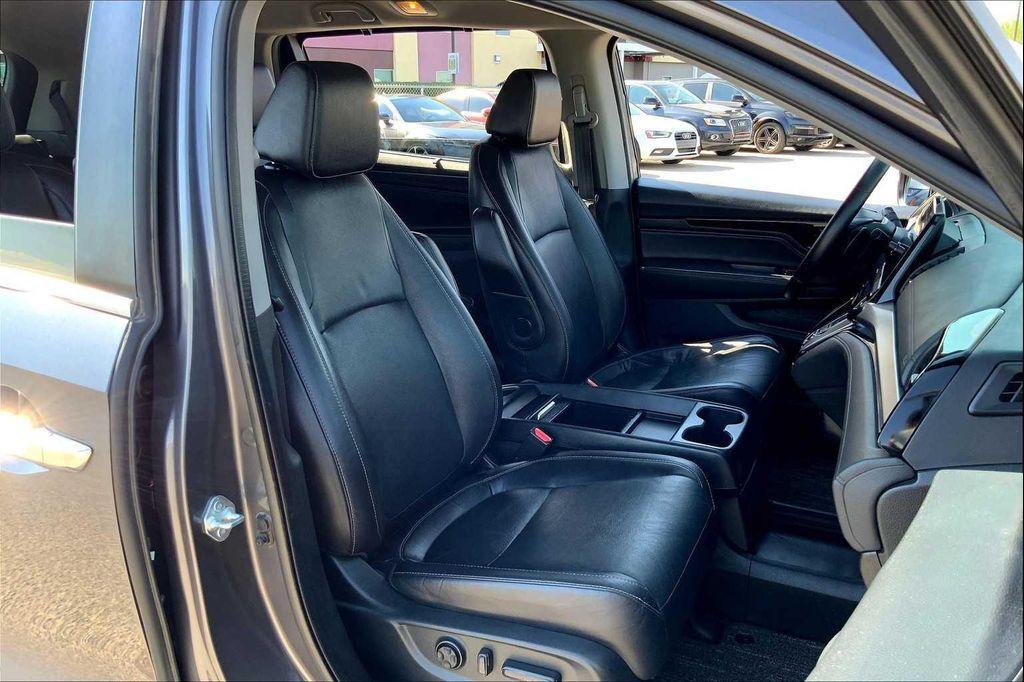 used 2021 Honda Odyssey car, priced at $30,990