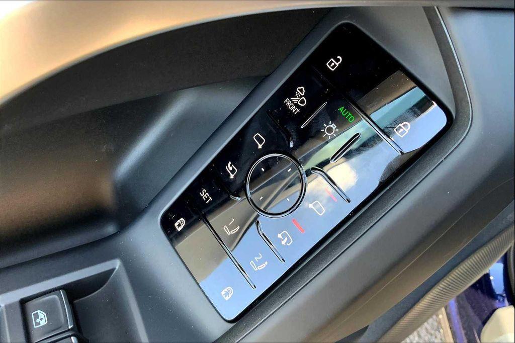 new 2025 Audi Q5 car, priced at $59,300